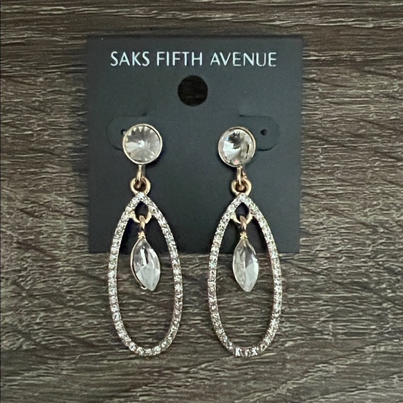 Saks Fifth Avenue Jewelry - Saks Fifth Avenue Crystal and Gold Oval Earrings